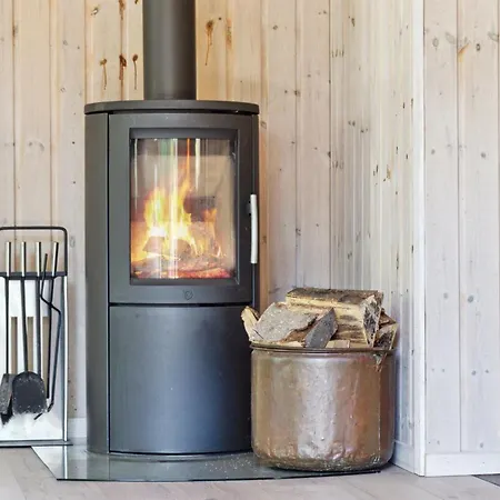 Myriam - 50m From The Sea By Interhome *