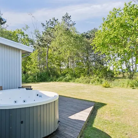 Dom wakacyjny Myriam - 50m From The Sea By Interhome *